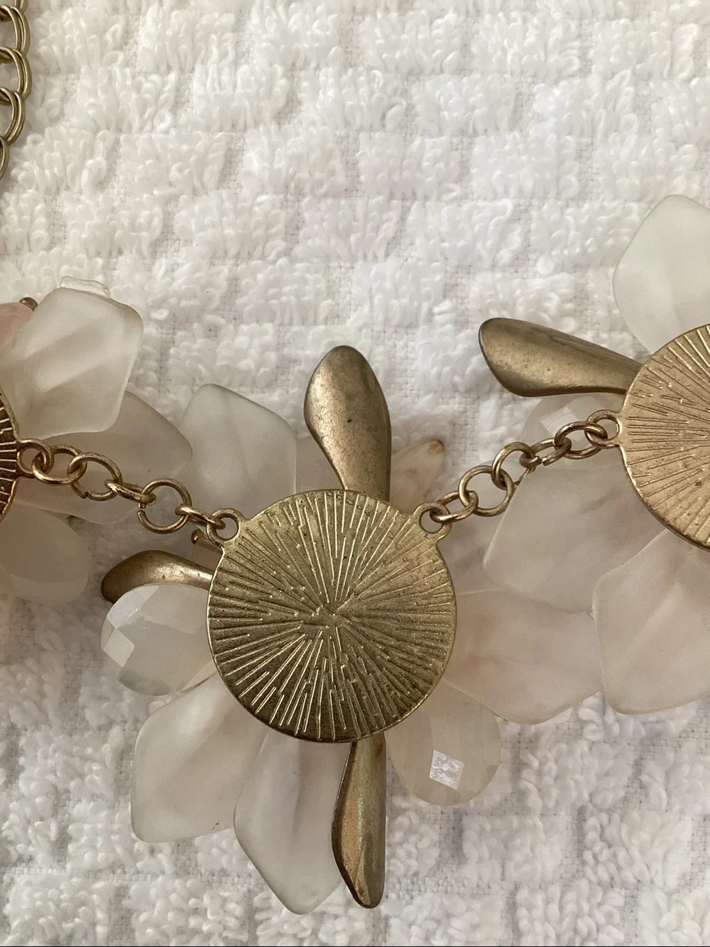 Beautiful Gold & Peach Tone Floral Bib Necklace